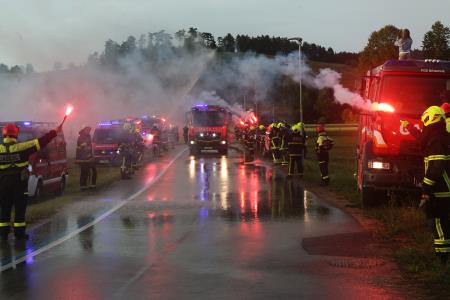 PRIHOD NOVE GASILSKE CISTERNE PGD UNEC 06 FOTO LJUBO VUKELIČ
